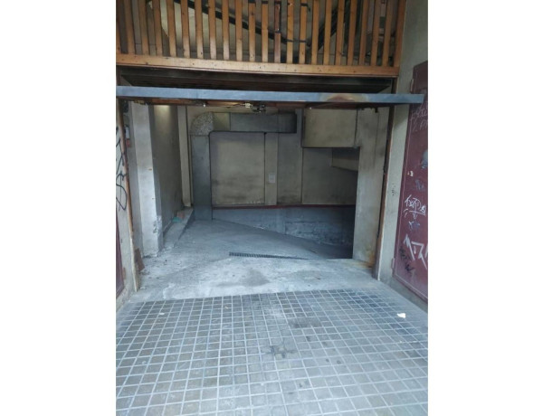 Продается гараж по адресу  Calle de Torras i Bages , Sabadell photo 3