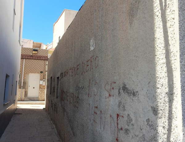 Semi-detached house for sale in Calle Pilones, 75 , Almería thumbnail 2
