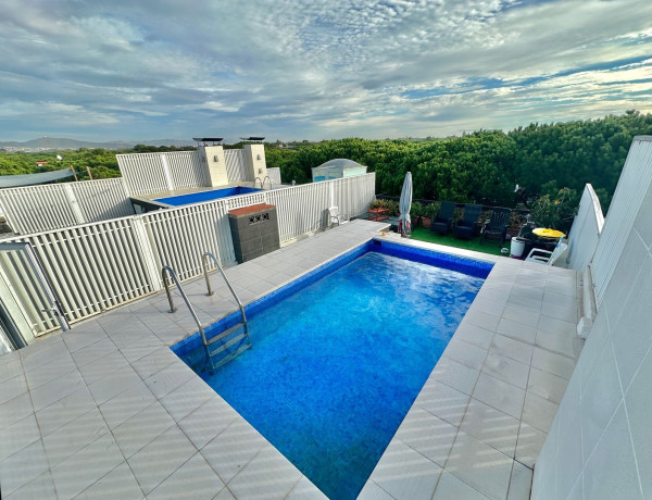Duplex en venta en Paseo GARBI, Castelldefels thumbnail 2