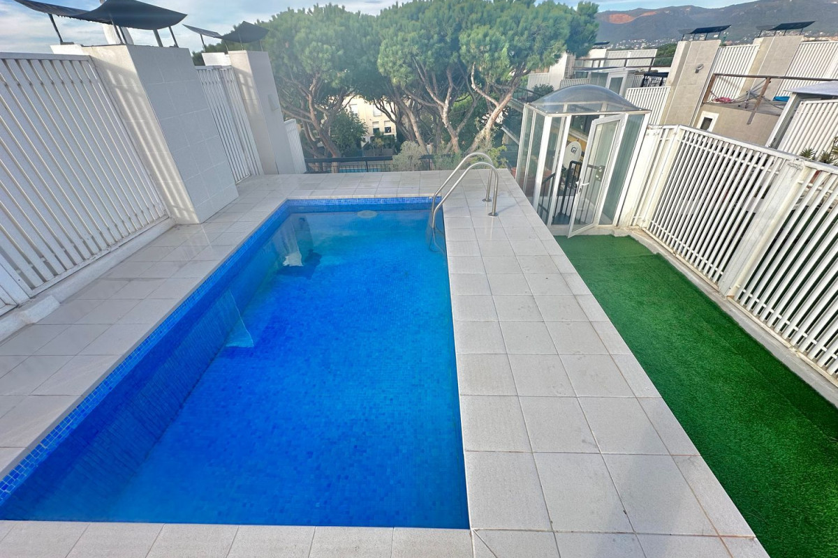 Venta de duplex en Paseo GARBI, Castelldefels photo 5