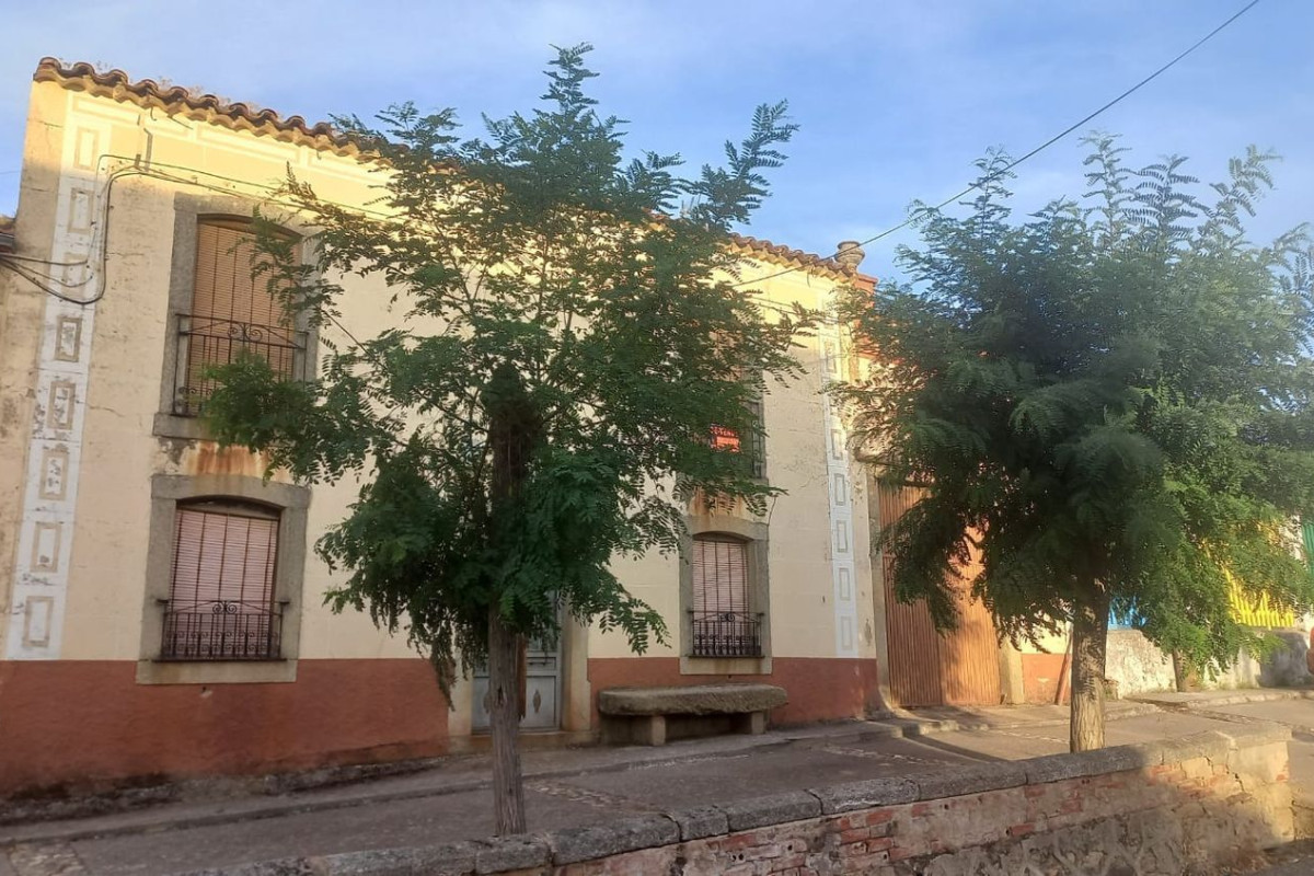 Propiedades en venta y alquiler en España photo 2