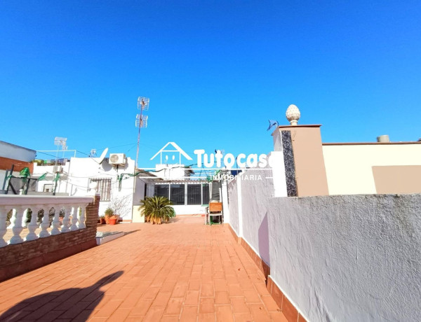 Chalet independiente en venta en  Arco norte - Avda España , Dos Hermanas photo 1