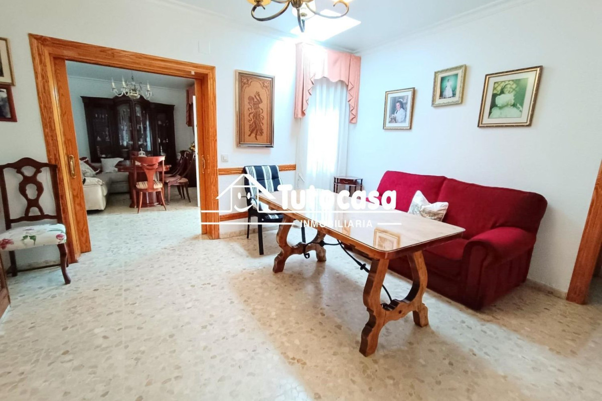 Sprzedaż niezależnego domku jednorodzinnego w  Arco norte - Avda Hiszpania , Dos Hermanas photo 3