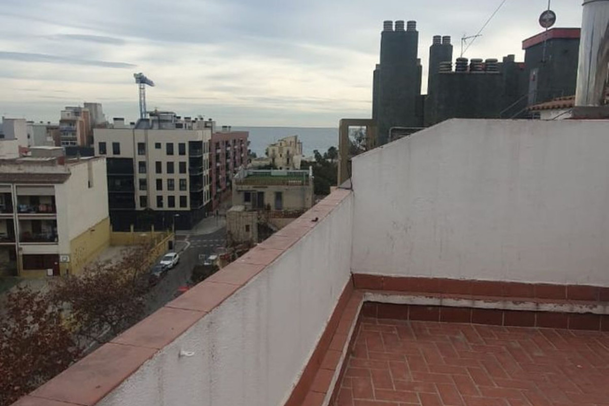 Продажа квартиры на Горг - Прогресс, Бадалона
photo 3