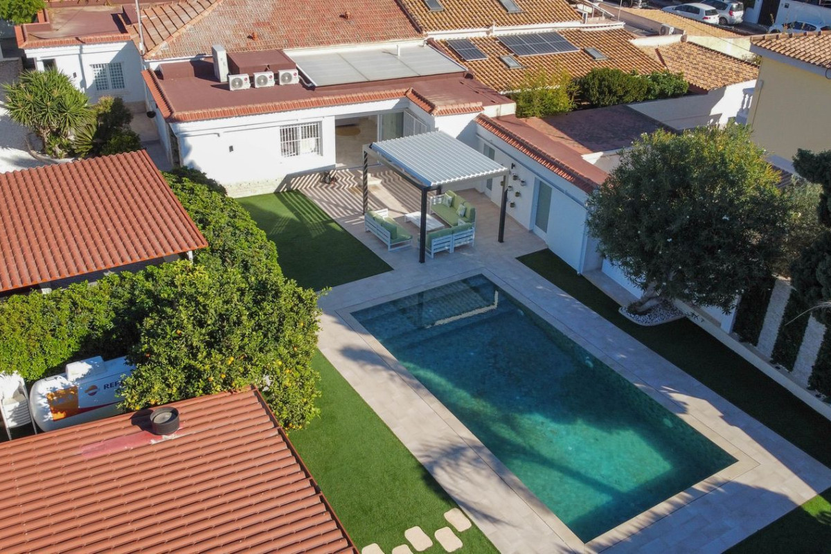Venta de chalet independiente en Avenida de Elda, San Juan de Alicante
 photo 2