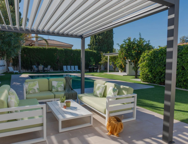 Chalet independiente en venta en Avenida de Elda, San Juan de Alicante thumbnail 2