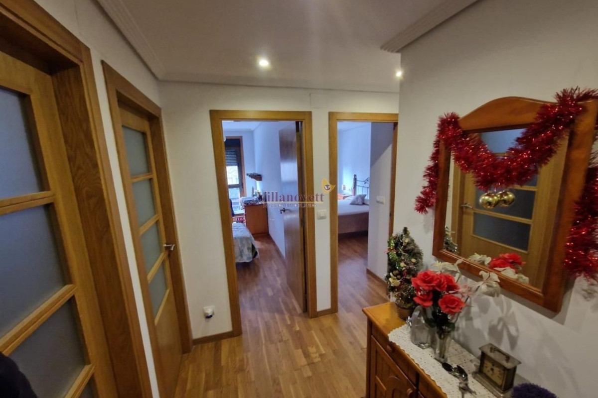 Sale of apartment in Urban center, Vigo
 photo 2