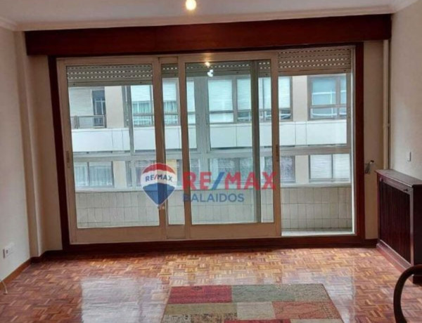 Apartment for sale in Calle López Mora, Vigo thumbnail 1