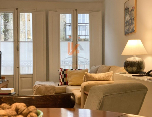 Duplex en venta en Calle do Vilar, 23, Santiago de Compostela thumbnail 1