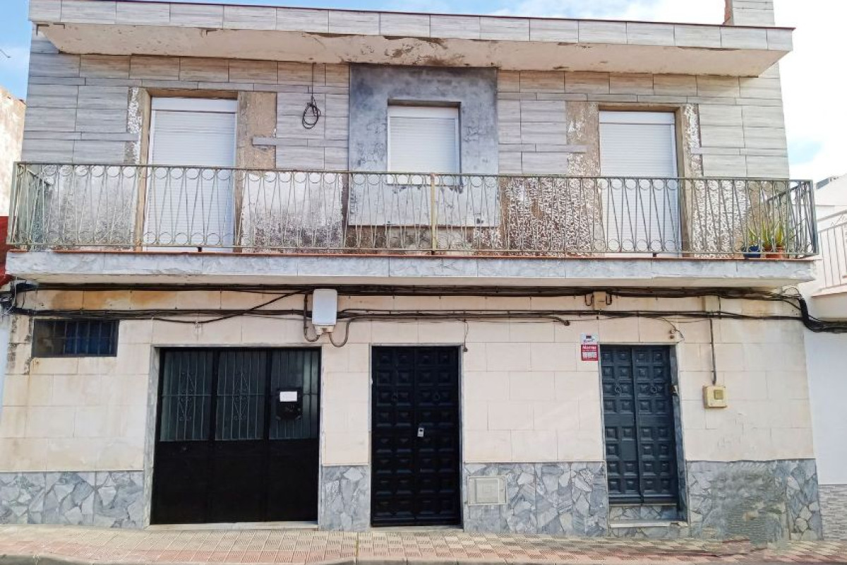 Продажа таунхауса в Venta Bermeja , Дос Германаc photo 1