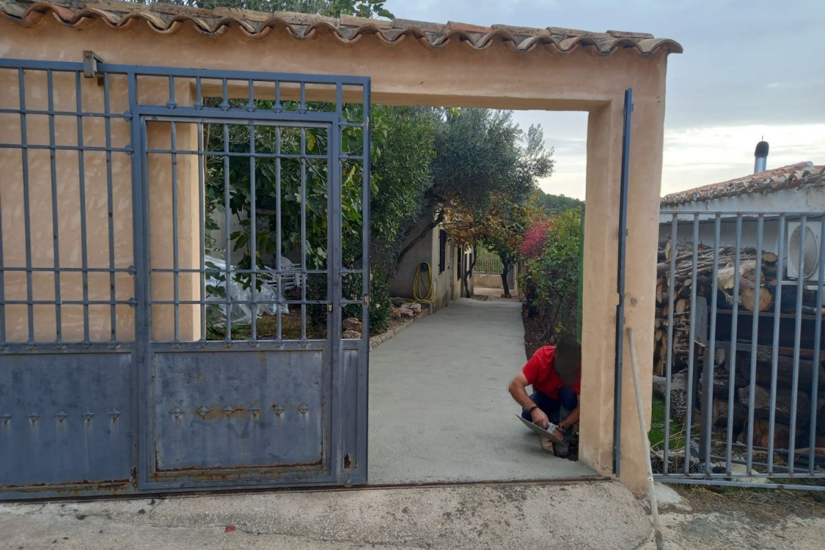 Properties for sale and rent in Spain photo 2
