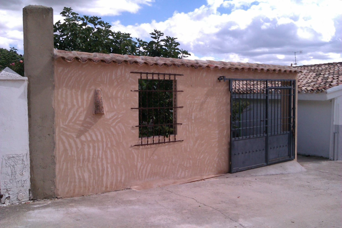 Properties for sale and rent in Spain photo 3