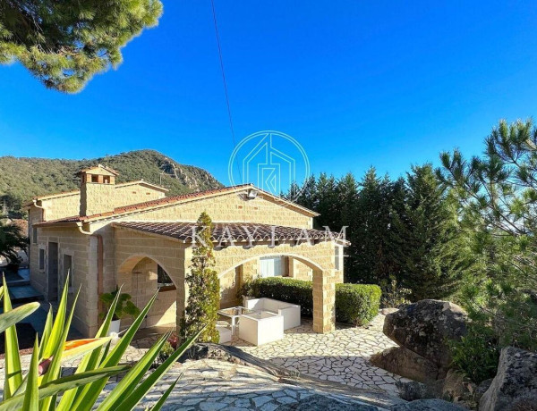 Detached villa for sale in  Calle de la Volta de l'arboç, Santa Cristina d'Aro photo 4