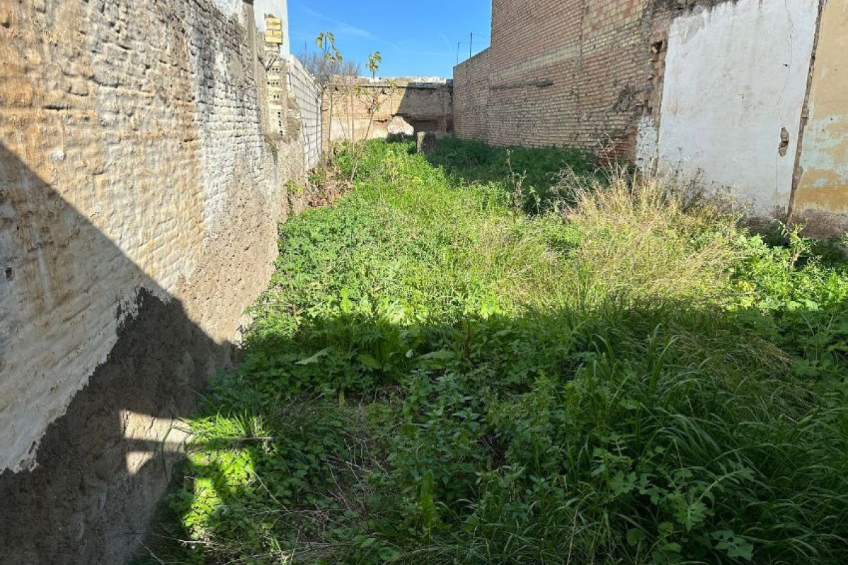 Terreno en venta en La Algaba, Sevilla photo 1