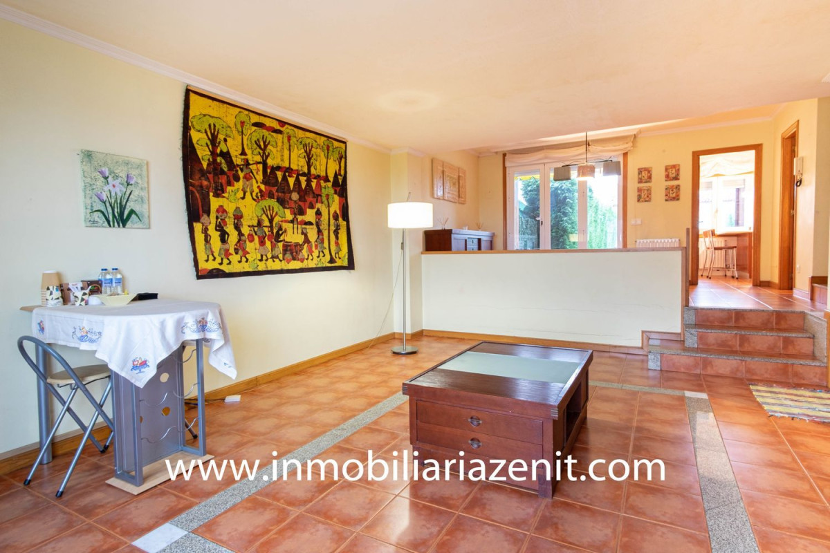 Venta de chalet adosado en  Urbanizacion las Torres , Sanxenxo photo 5
