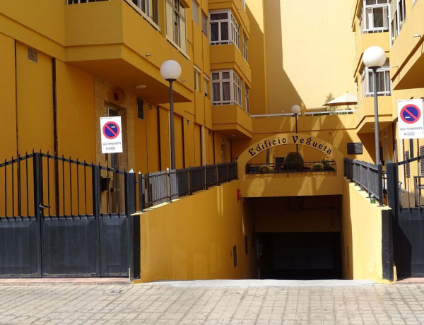 Продажа квартиры в Calle Lectoral Feo Ramos, 16, Las Palmas de Gran Canaria thumbnail 2