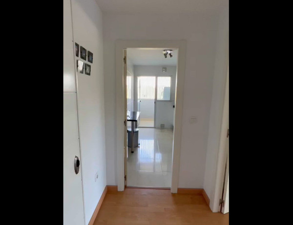 Piso en venta en  Calle San Miguel, 1, Fuengirola photo 2