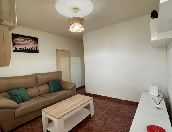 Piso en venta en  Calle Miralrío, 11, Cáceres photo 1