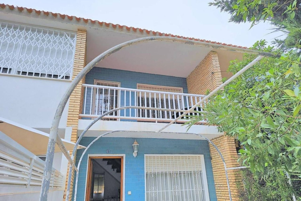 Продажа квартиры на Calle los Madrazos, Картахена
photo 4