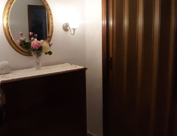 Продажа квартиры в  Calle MAESTRO PRIEGO LOPEZ, 20, Distrito Ciudad Jardín photo 4