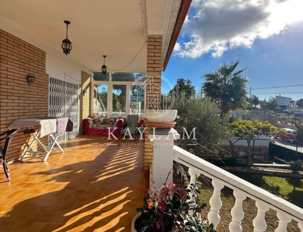 Detached villa for sale in  Avenida Rafael Albertí, Lloret de Mar photo 4