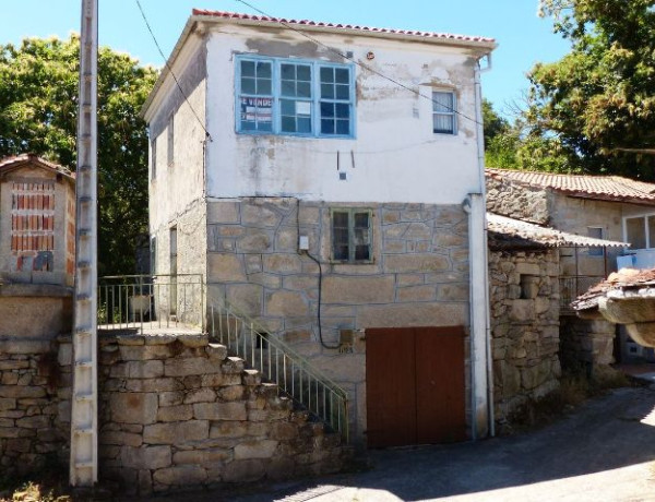 Casa de pueblo en venta en Lugar Loureiro, 109 photo 1