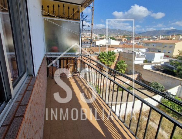 Piso en venta en Avenida Vivar Téllez, 79, Vélez-Malaga thumbnail 2