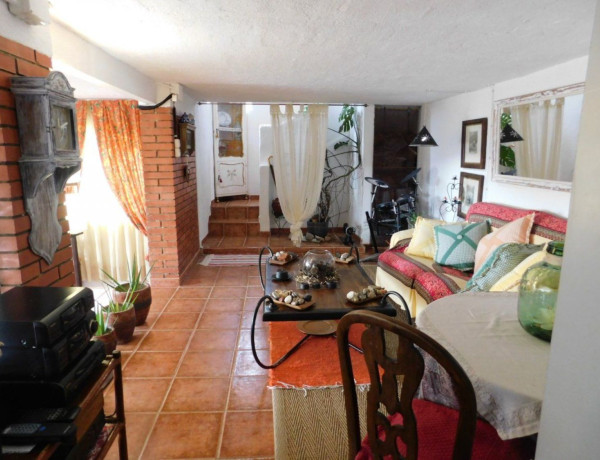 Коттедж на продажу в  Costa Cunit - Els Jardins - Els Rosers , Cunit photo 1
