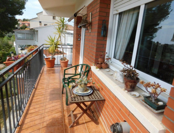 Коттедж на продажу в  Costa Cunit - Els Jardins - Els Rosers , Cunit photo 4