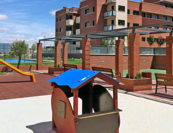 Продажа квартиры в Calle Giraldo de Merlo, 1, Ciudad Real thumbnail 2