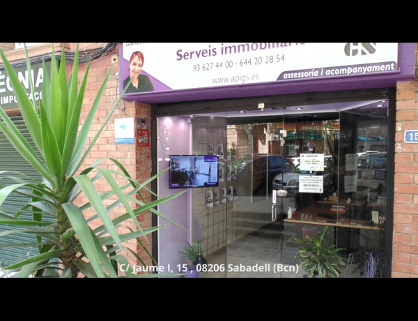 Продажа первого этажа в Avenida de Sant Esteve, Castellar del Vallès photo 1