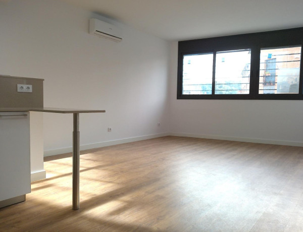 Продажа первого этажа в  Avenida de Sant Esteve, Castellar del Vallès photo 4
