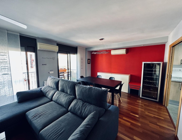 Duplex en venta en Calle de Pompeu Fabra, Castelldefels photo 1