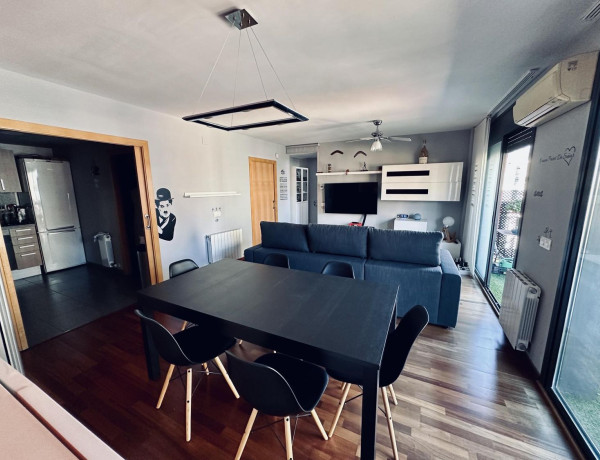 Duplex en venta en Calle de Pompeu Fabra, Castelldefels photo 2