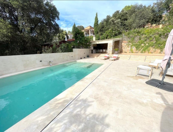 Chalet independiente en venta en  Calle de Ramon Llull, Begur photo 4
