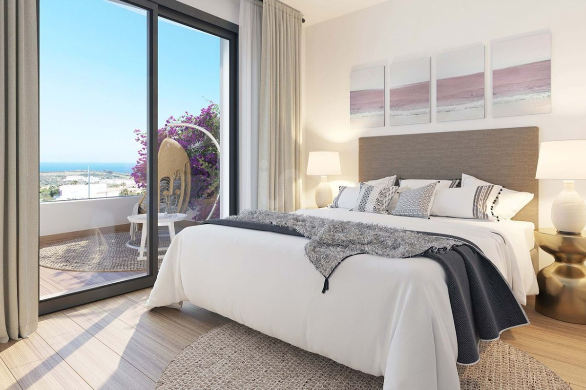 Sale of apartment in The Lagoons, Mijas
 photo 5