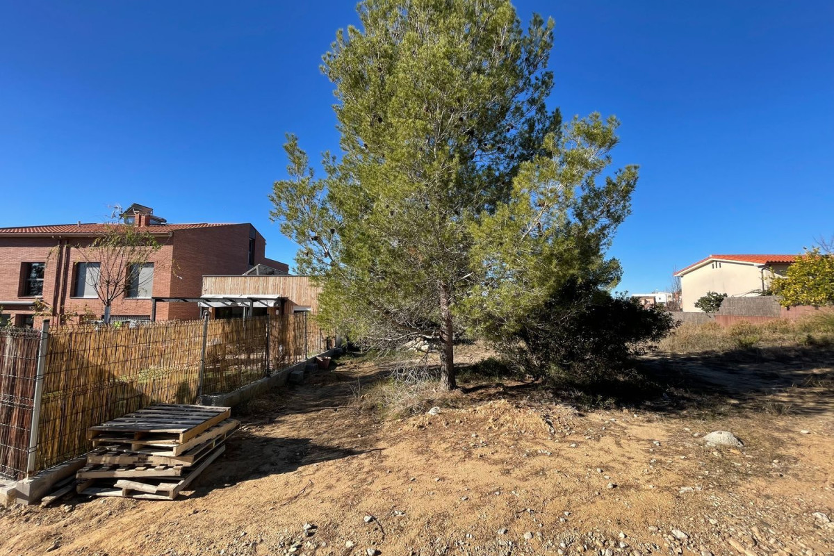 Terreno en venta en Ullastrell, Barcelona photo 2