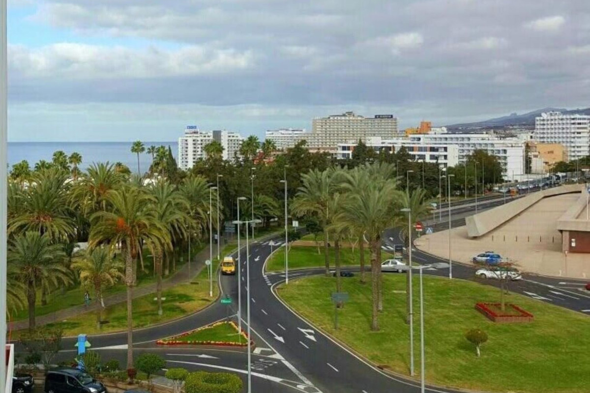 Sale of ground in Playa de las Américas, Arona
photo 1