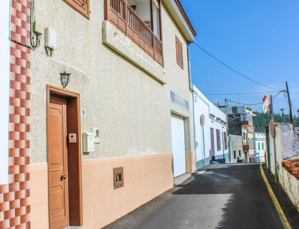 Chalet adosado en venta en Calle Paraíso, 9 , Santiago del Teide thumbnail 1