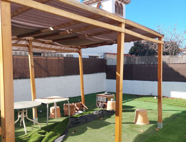 Chalet adosado en venta en , Jun thumbnail 2