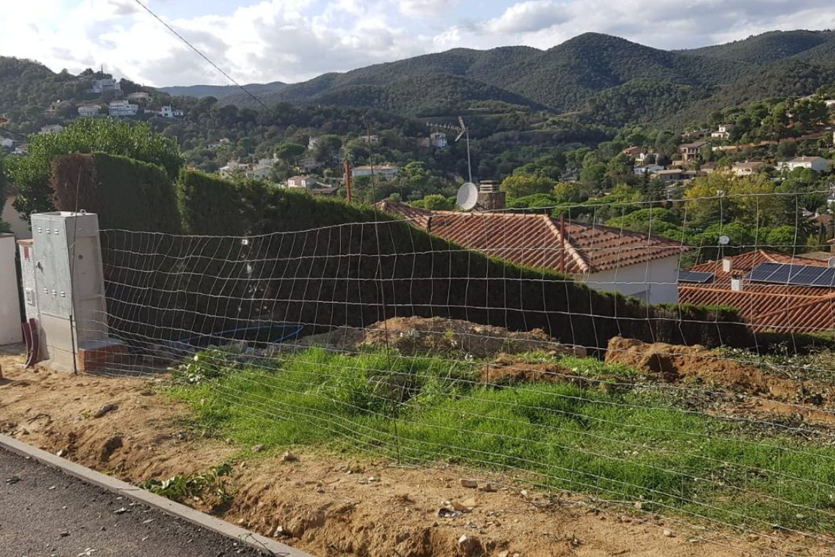 Działka na sprzedaż w Kalonge, Girona photo 5
