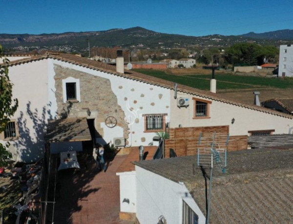 Chalet adosado en venta en , Santa Eulàlia de Ronçana thumbnail 1