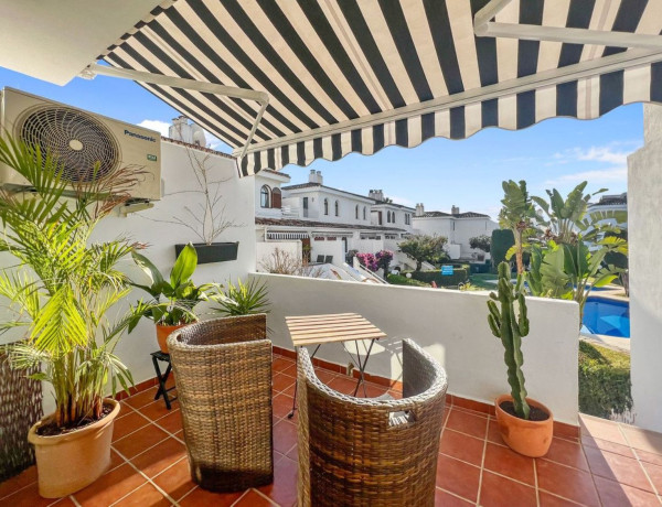 Chalet adosado en venta en  URB. ABAYALDE , Estepona photo 4