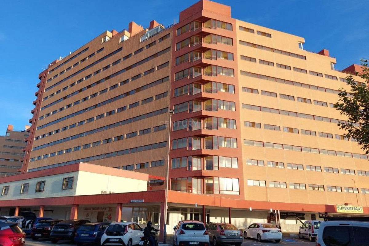 Venta de bajo en Centre, Roses
photo 1
