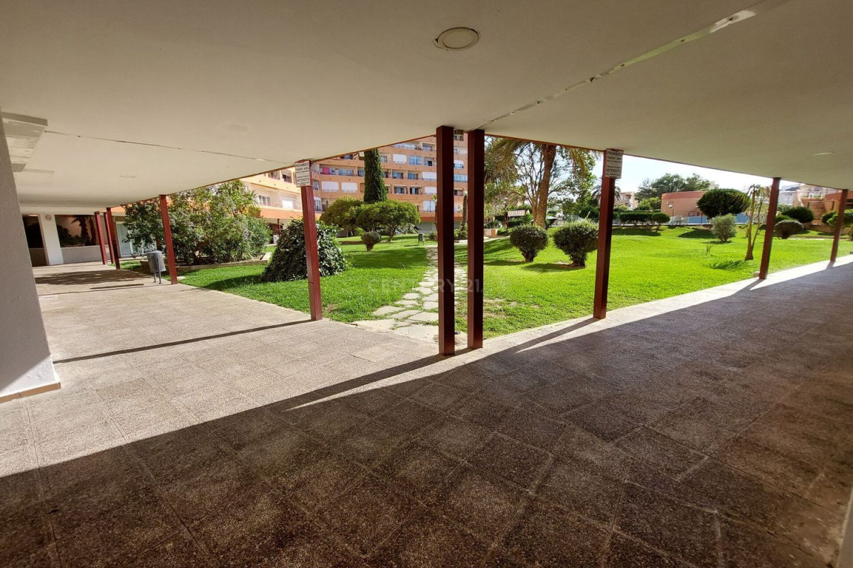 Venta de bajo en Centre, Roses
photo 4