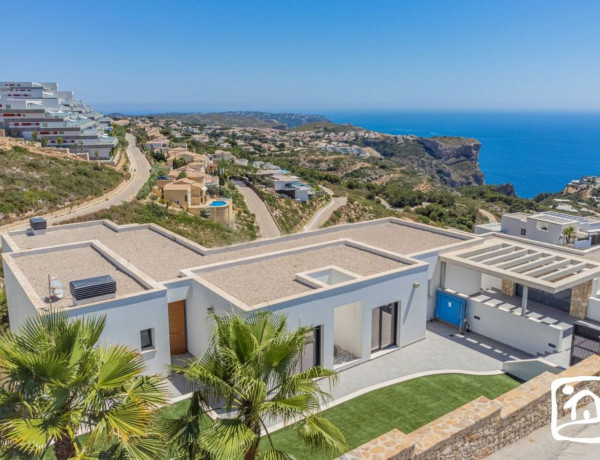 Chalet independiente en venta en Centro , Benitachell thumbnail 1