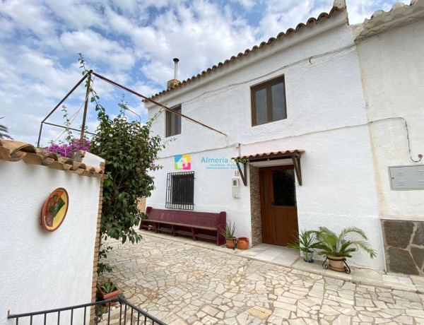 Casa de pueblo en venta en Arboleas photo 2