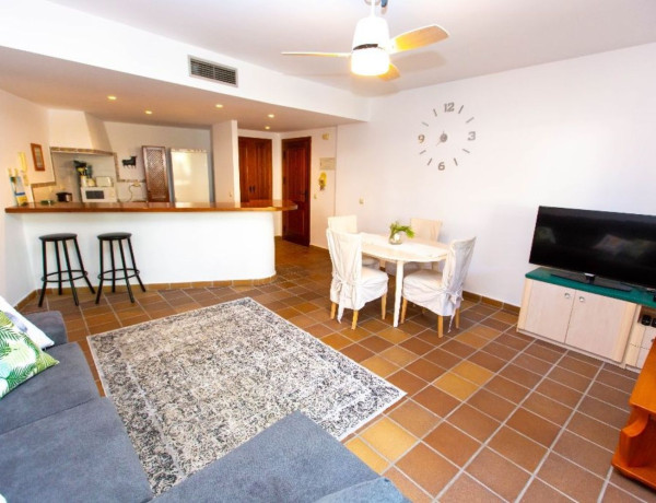 First floor for sale in Calle Marejadilla, Torrevieja photo 1