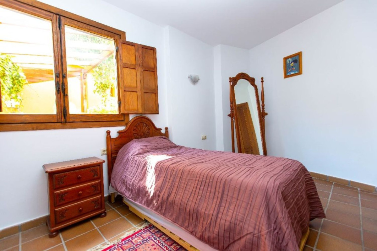 Sale of ground in Calle Marejadilla, Torrevieja
 photo 5