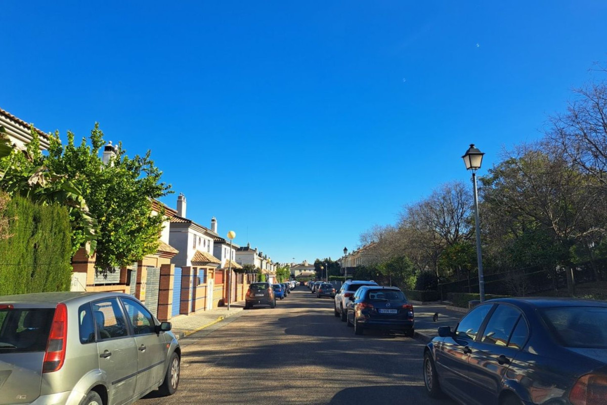 Продажа таунхауса в  Urb. Zona Centro , Майрена дель Альхарефе photo 3